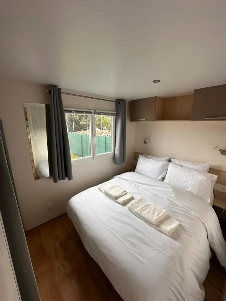 Mobil Home Charmant Et Accueillant Riantec 0*,